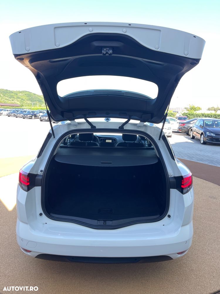 Renault Megane BLUE dCi EDC Intens - 27