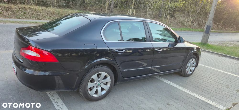 Skoda Superb 2.0 TDI Ambition - 6