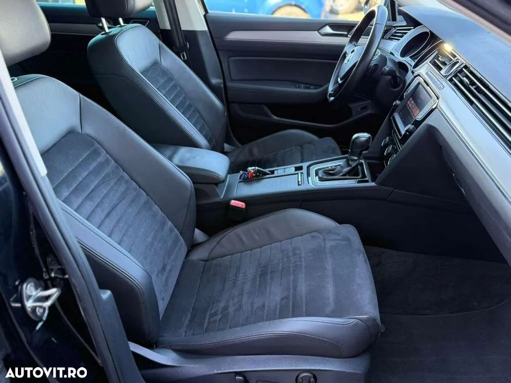 Volkswagen Passat Variant 2.0 TDI DSG 4Motion Highline - 28