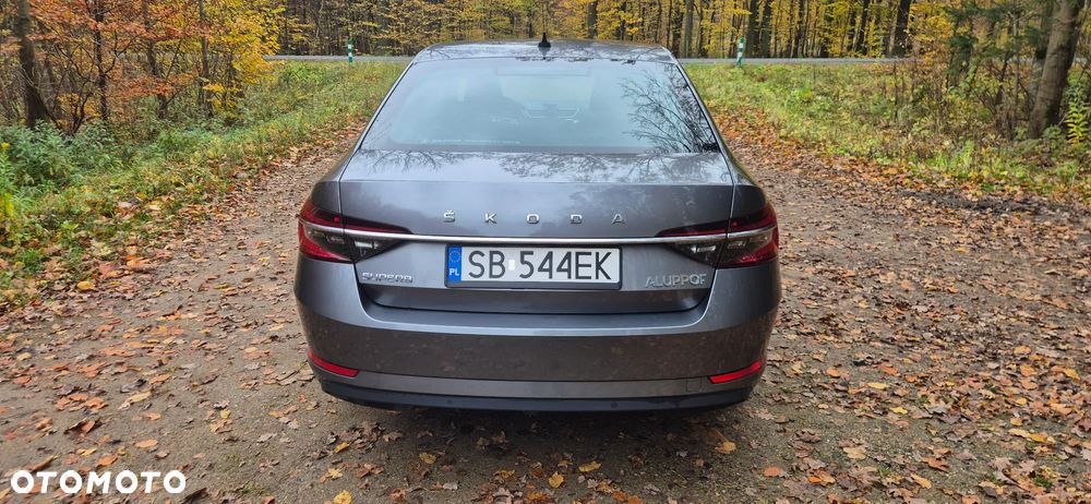 Skoda Superb 2.0 TDI SCR Ambition - 6