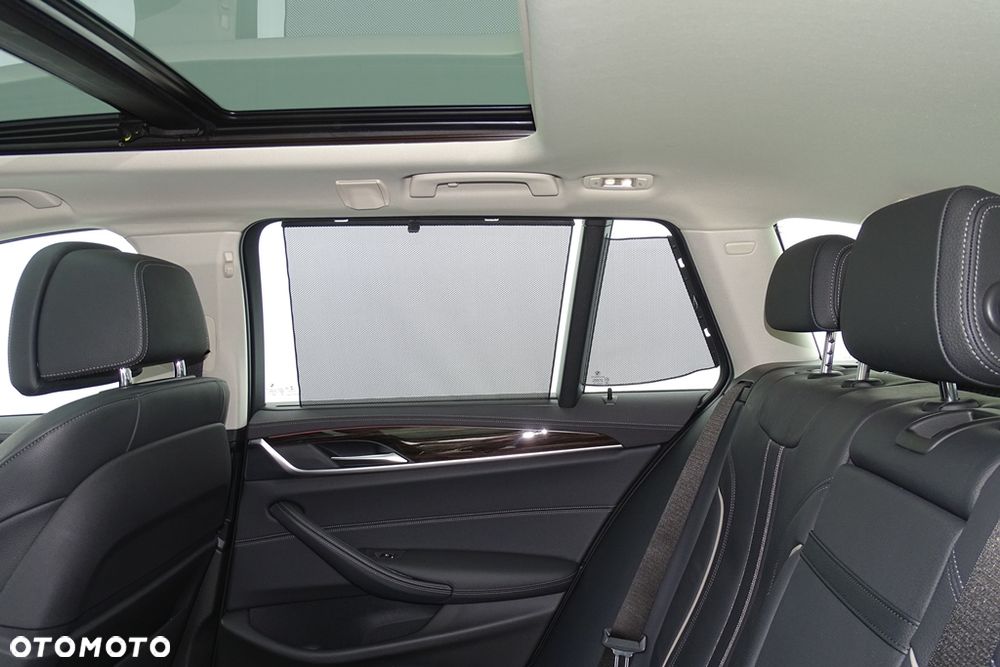 BMW Seria 5 530e xDrive Luxury Line sport - 26