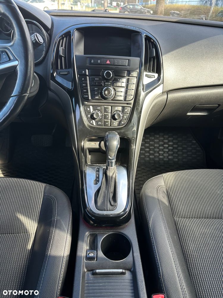 Opel Astra 1.4 T Cosmo - 19