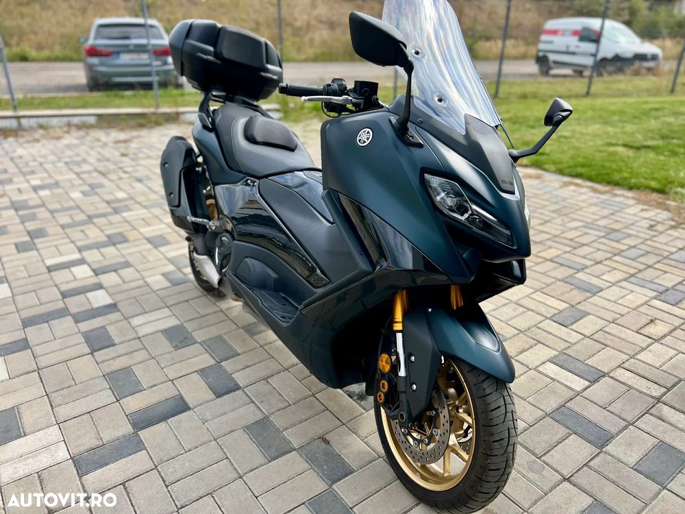 Yamaha TMAX 560 - 12