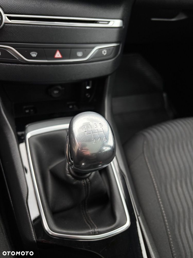 Peugeot 308 BlueHDi 120 Stop & Start Business-Line - 23