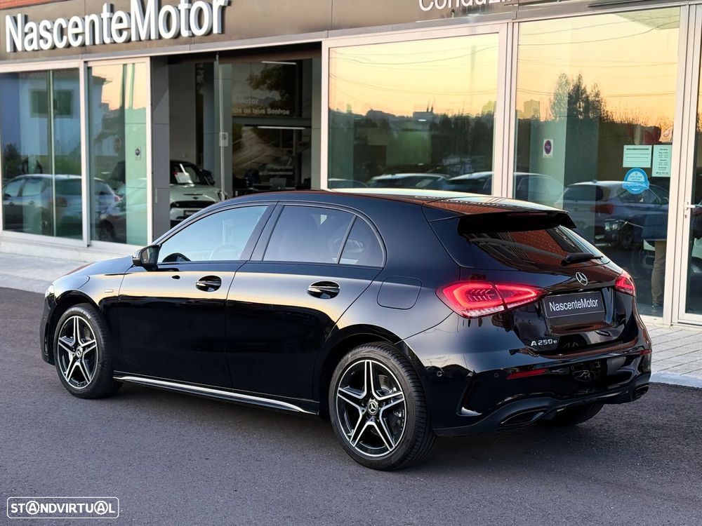 Mercedes-Benz A 250 e AMG Line - 11