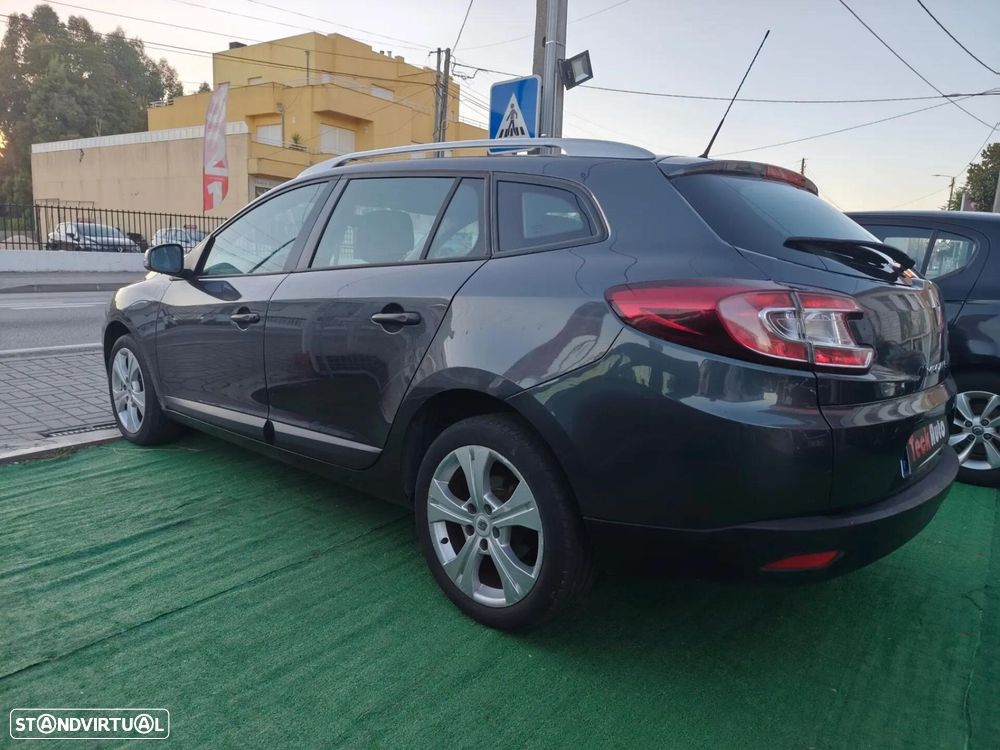 Renault Mégane Sport Tourer 1.5 dCi Dynamique S - 4