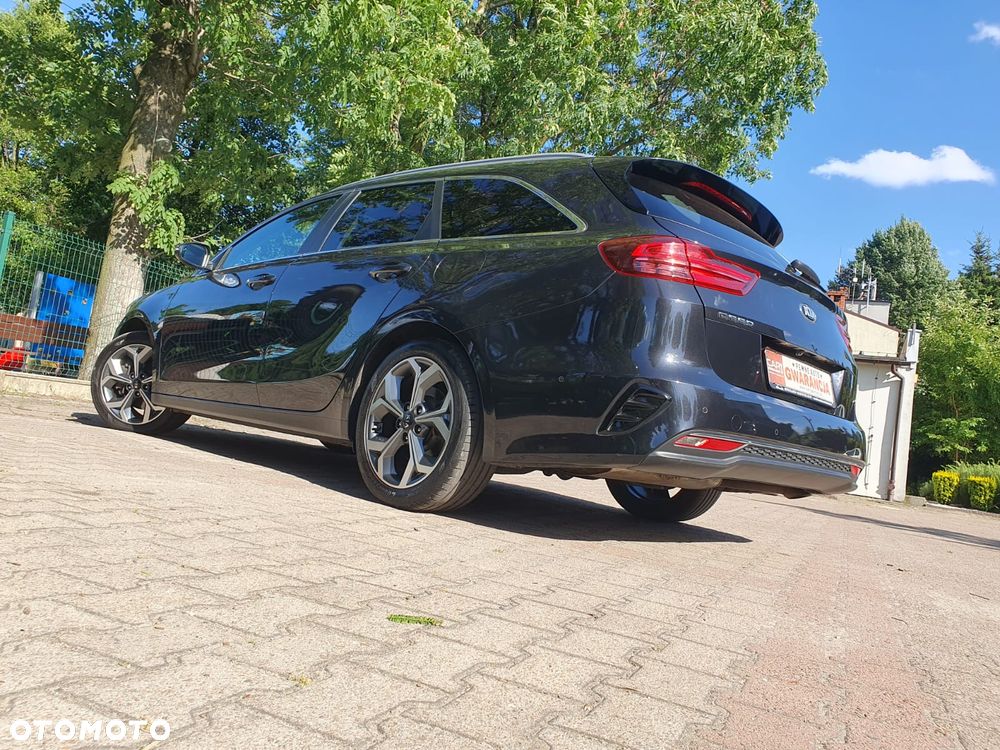 Kia Ceed 1.4 T-GDI DCT OPF Platinum Edition - 24