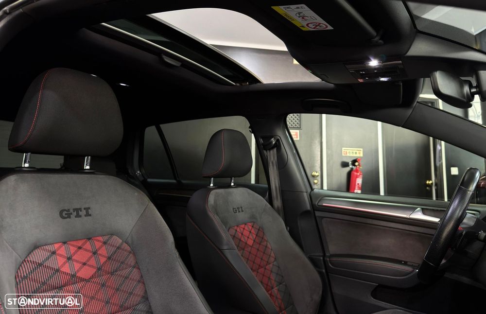 VW Golf GTI TCR 2.0 TSI OPF DSG - 43