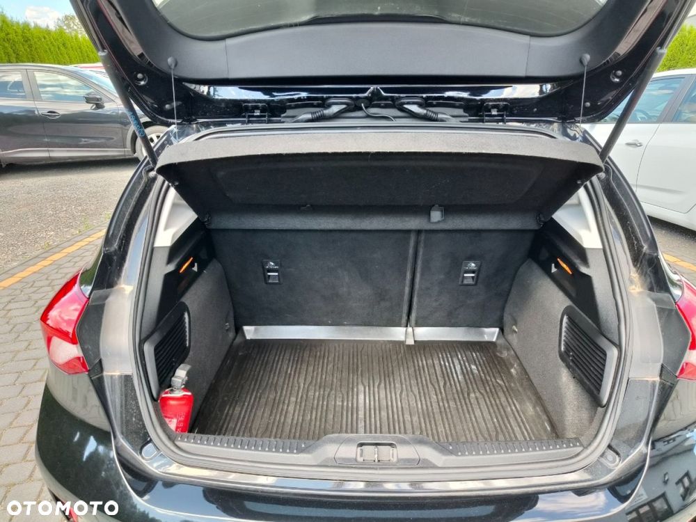 Ford Focus - 19
