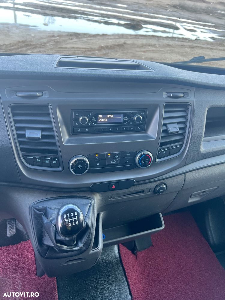Ford Transit - 13