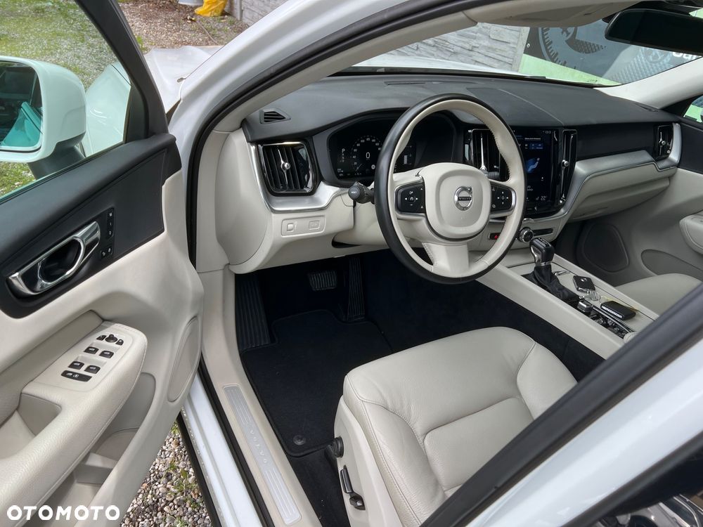 Volvo XC 60 T5 AWD Geartronic Momentum - 12