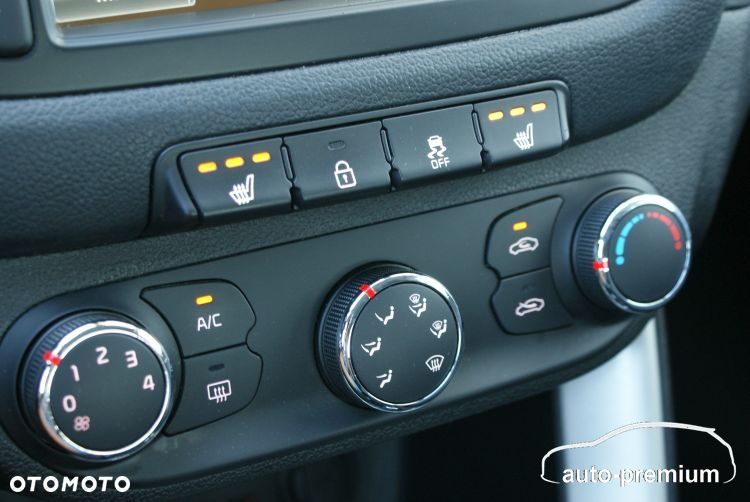 Kia Ceed 1.6 GDI Dream Team Edition - 20