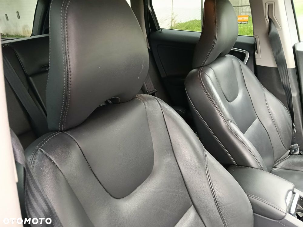 Volvo XC 60 D3 Geartronic Summum - 14