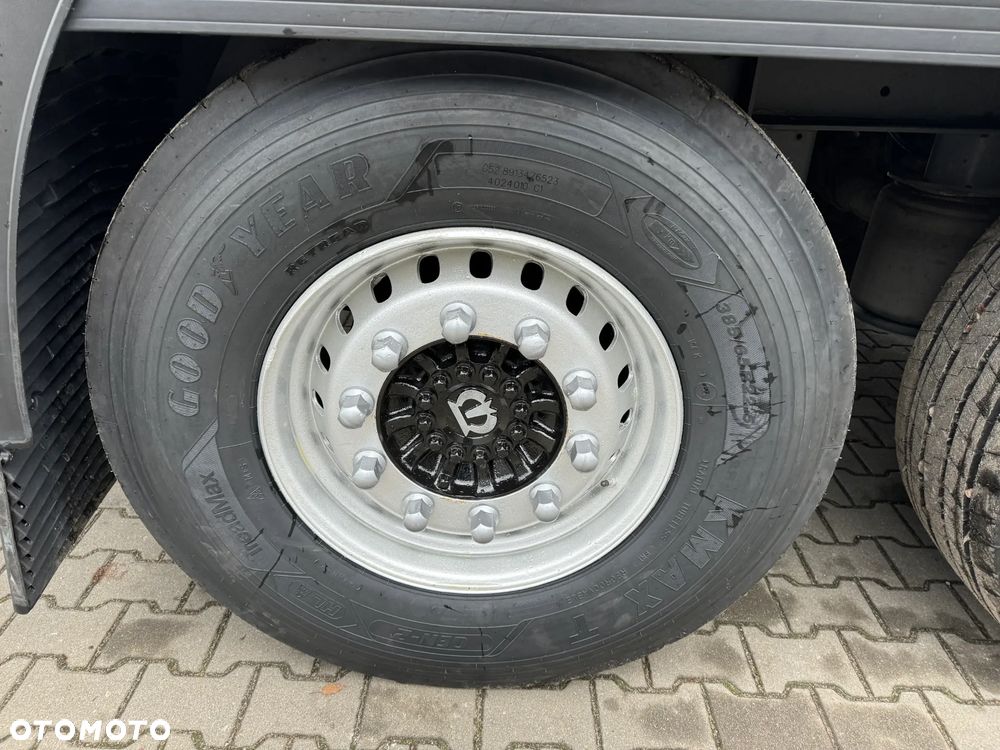 Krone Chłodnia ,Doppelstock , Carrier Vector 1550 - 18