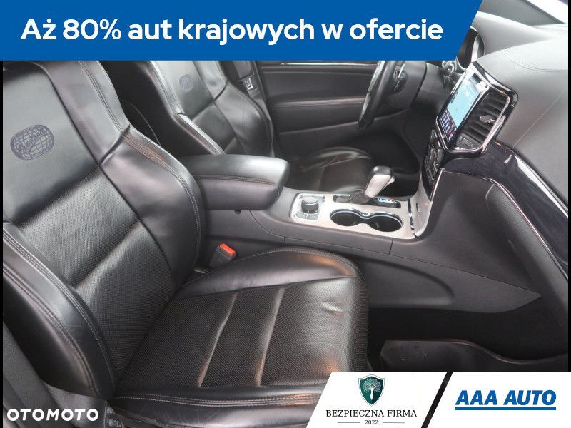 Jeep Grand Cherokee - 10