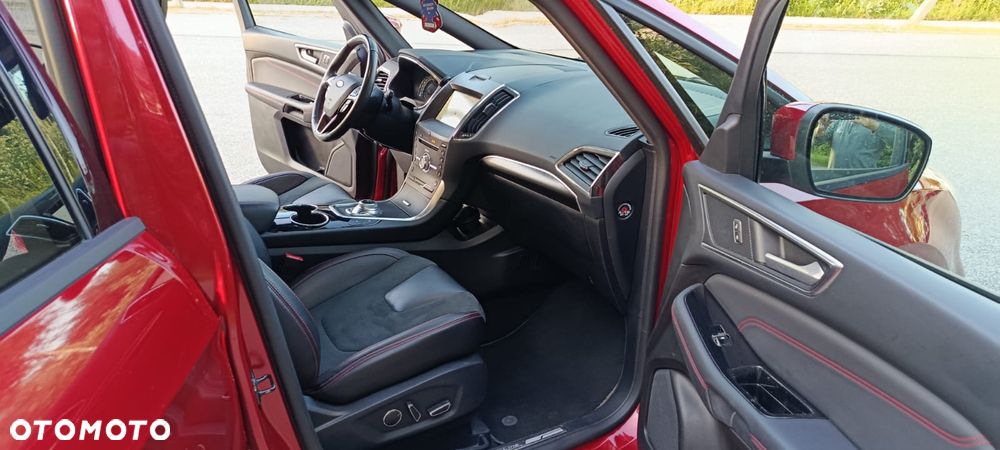 Ford S-Max - 13