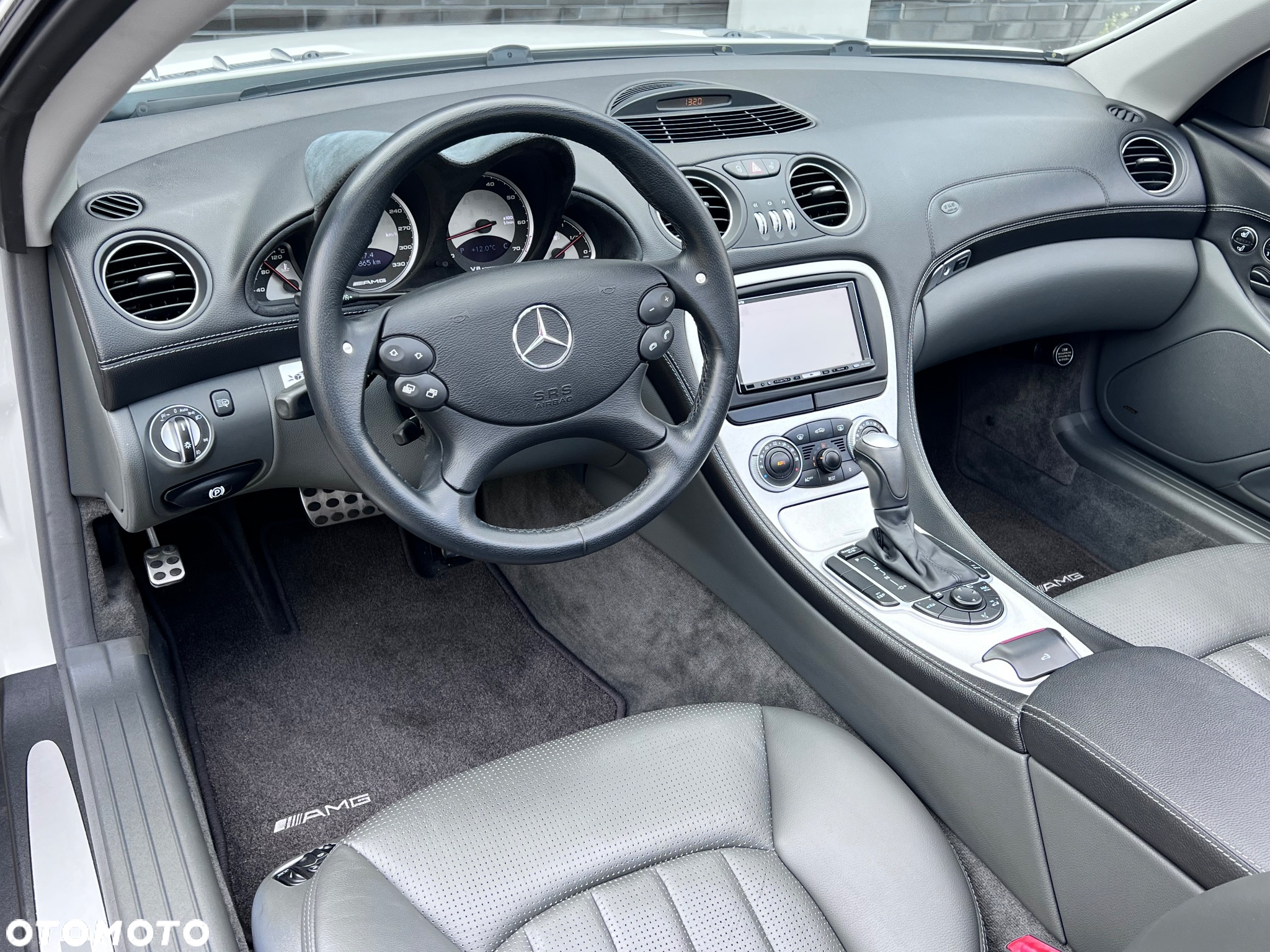 Mercedes-Benz SL 55 AMG - 18