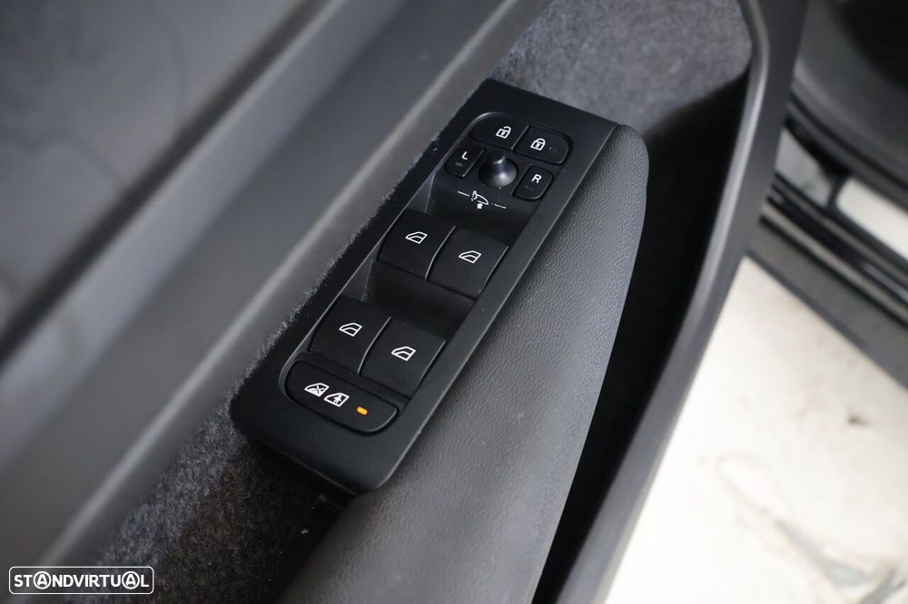 Volvo XC 40 1.5 T4 PHEV Essential - 15