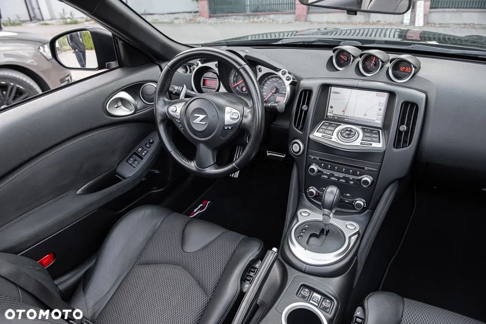 Nissan 370 Z Black Edition - 28