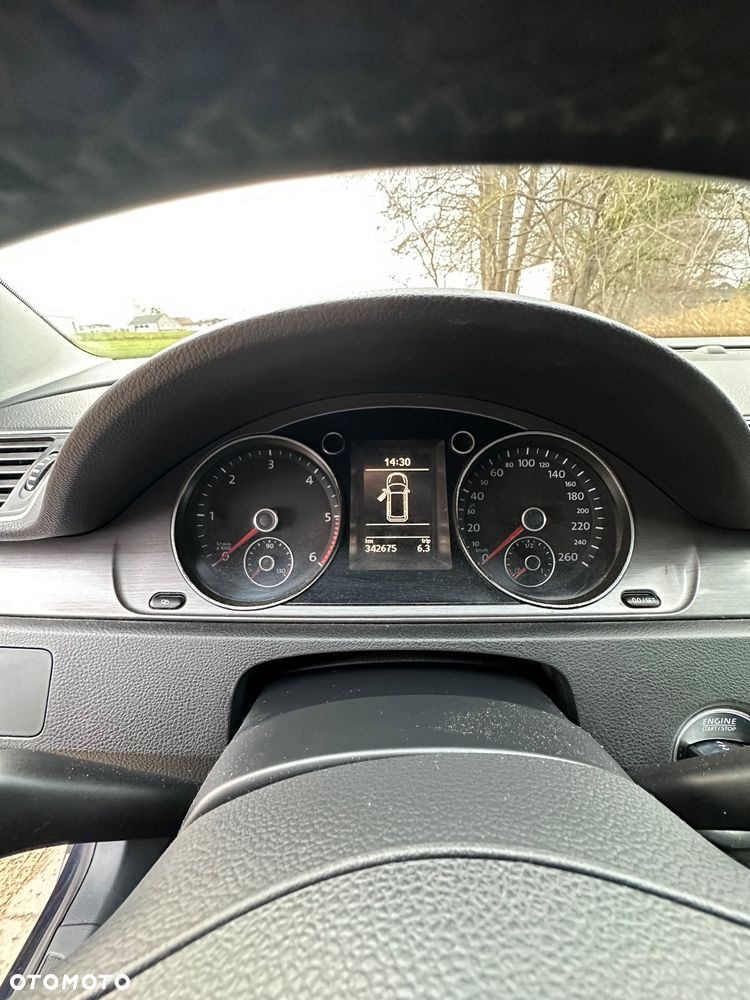 Volkswagen Passat 2.0 TDI DPF Comfortline DSG - 29