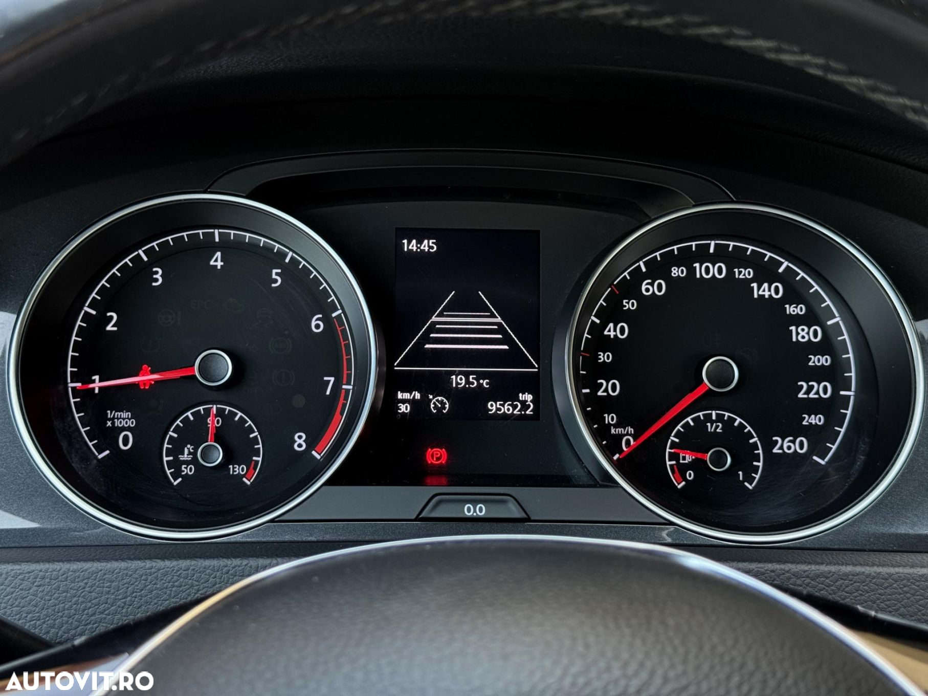 Volkswagen Golf - 14