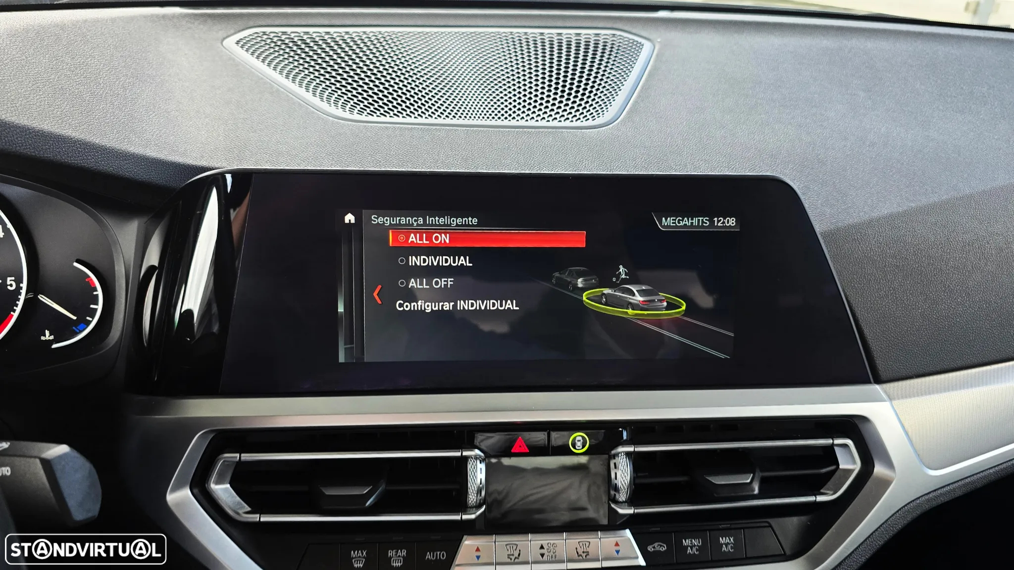 BMW 320 d Auto - 13