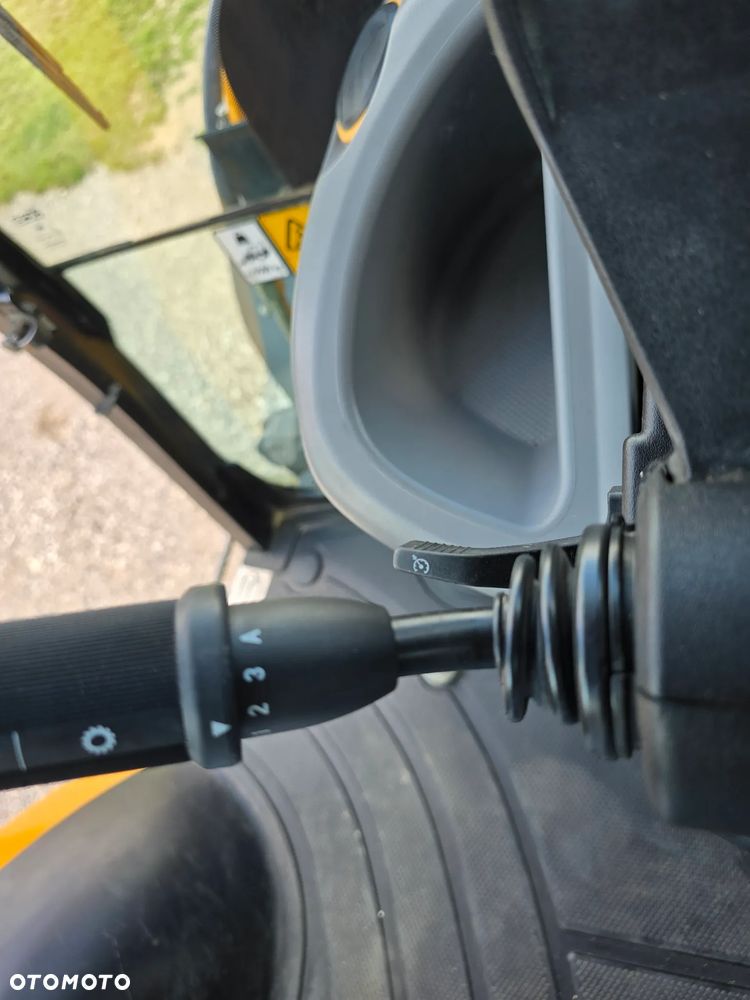 JCB - 5