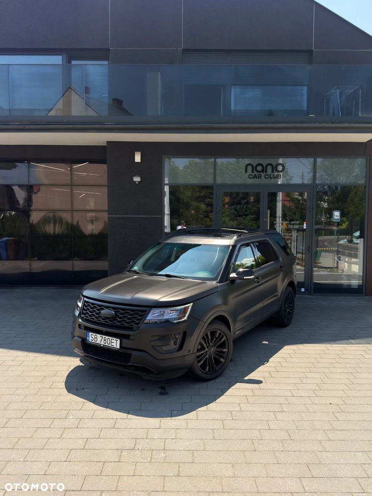 Ford Explorer - 2