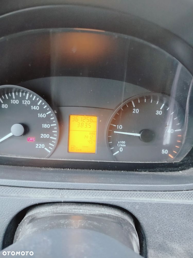 Mercedes-Benz Vito - 12