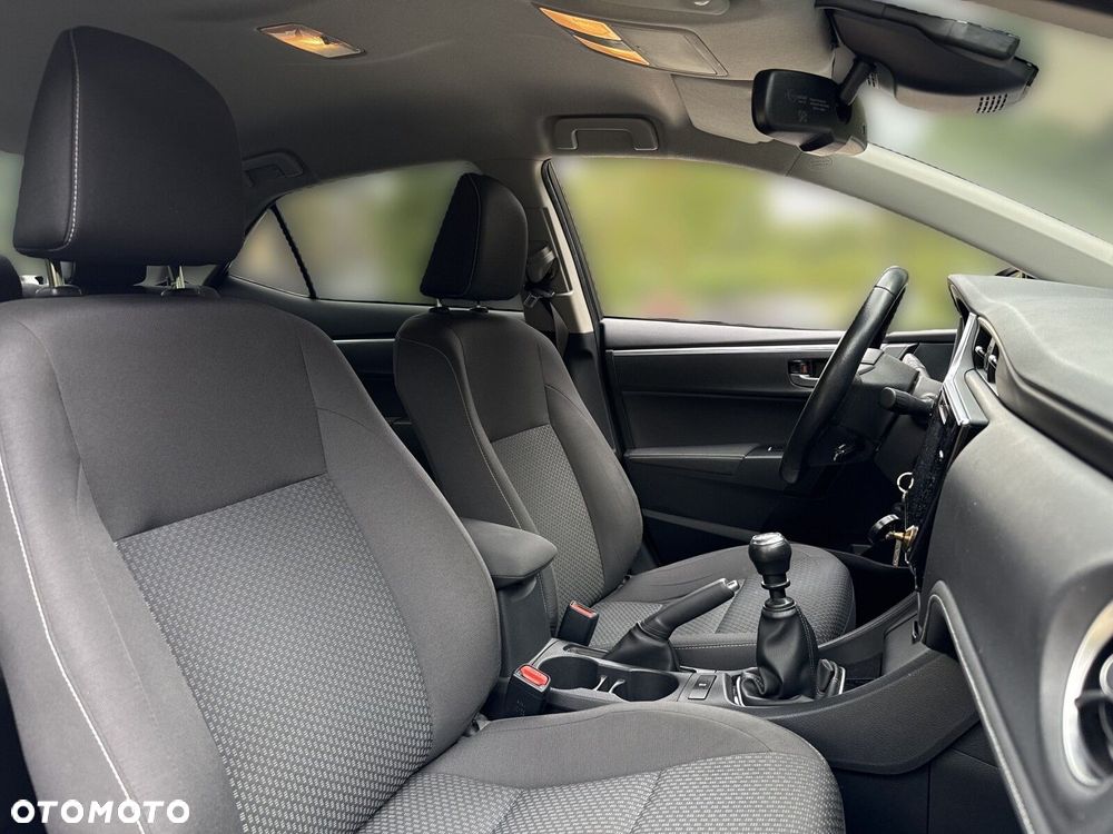 Toyota Corolla 1.6 Comfort - 16