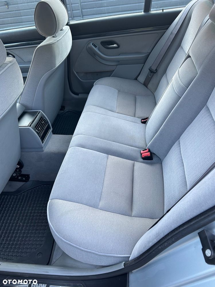 BMW Seria 5 - 18
