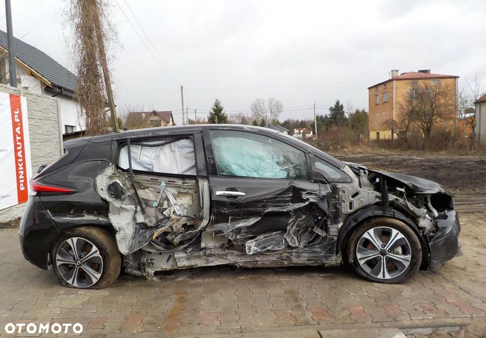 Nissan Leaf 40 kWh N-Connecta - 16