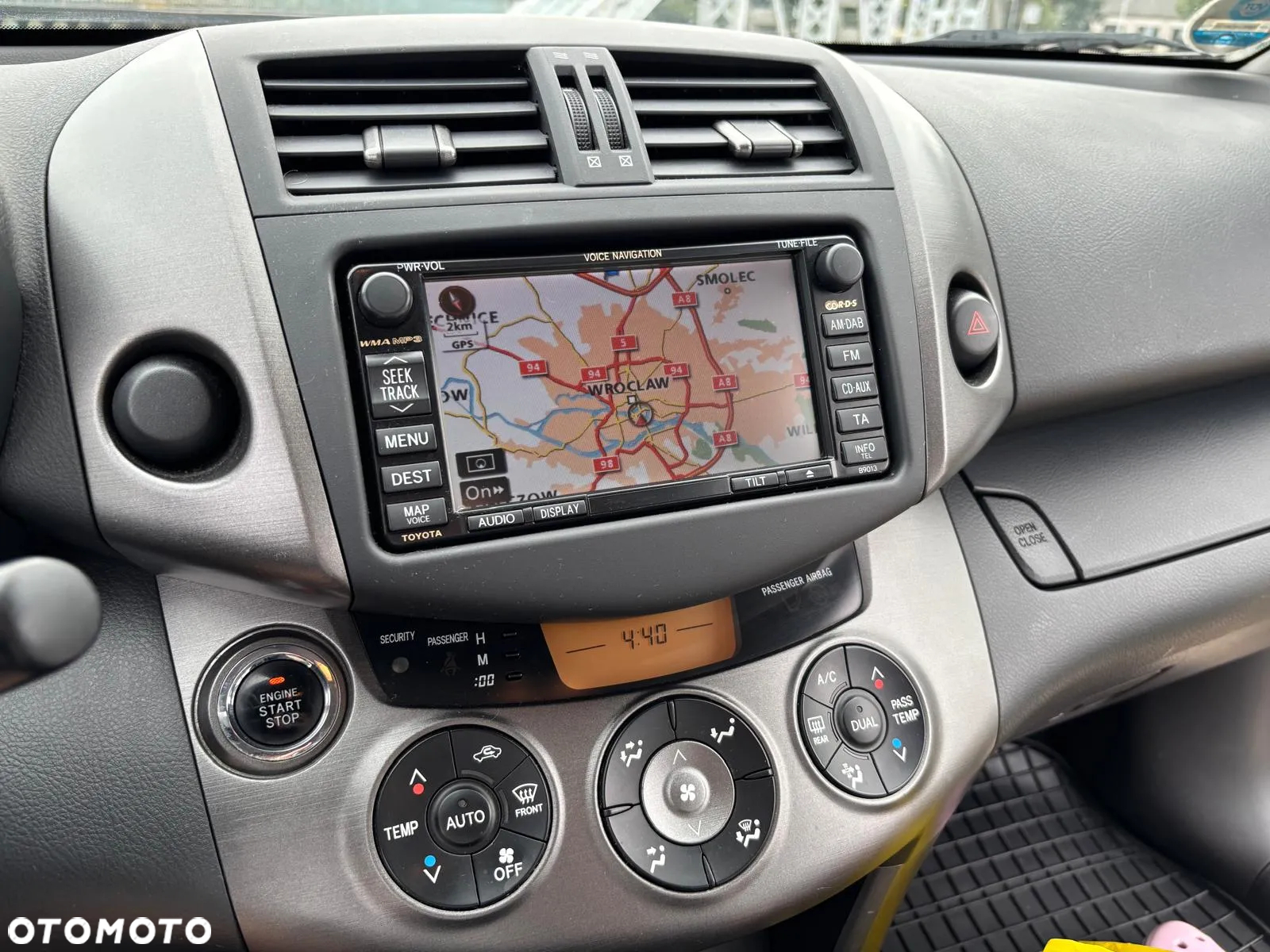 Toyota RAV4 - 16
