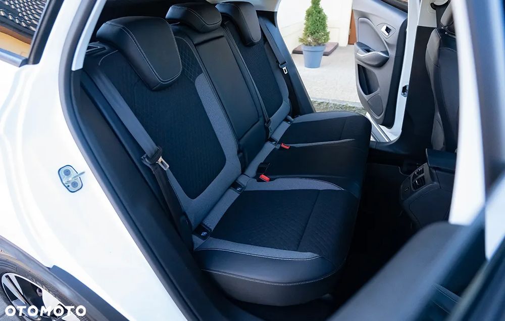 Opel Grandland X 1.5 D Start/Stop Automatik Design Line - 33