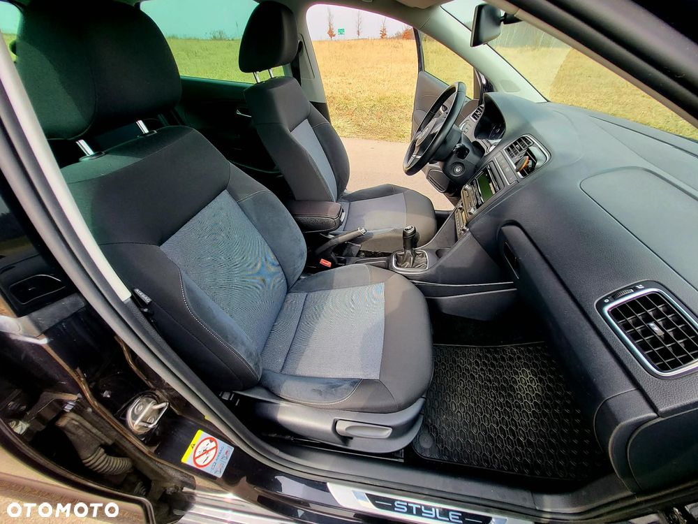 Volkswagen Polo - 12