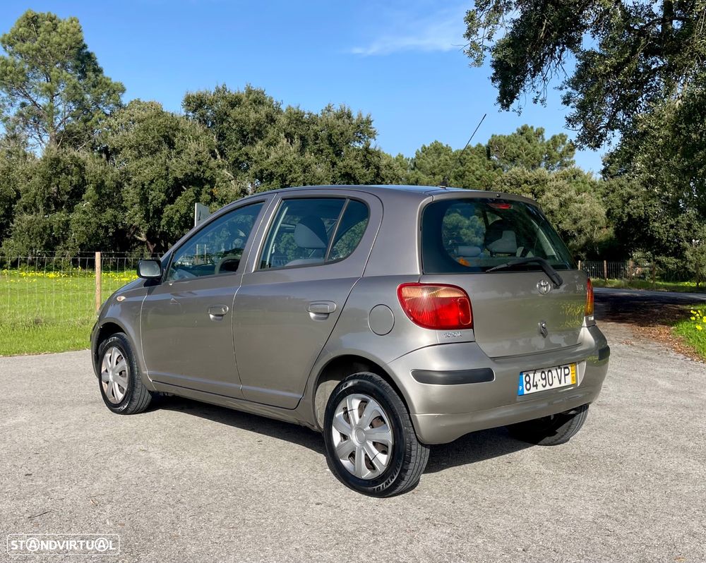 Toyota Yaris 1.0 Sol - 7