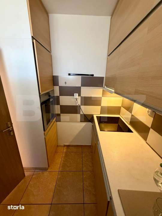 Apartament de 3 camere, 71 mp, etaj 1, zona Centrala — fotografia 3