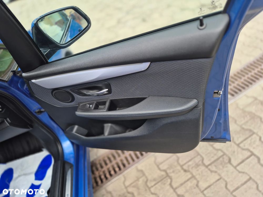 BMW Seria 2 218d xDrive M Sport - 17