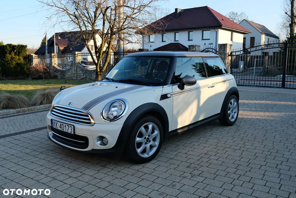 MINI Cooper Standard - 1