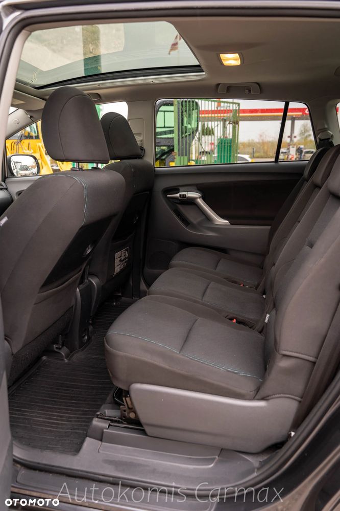 Toyota Verso 1.8 Sol - 22