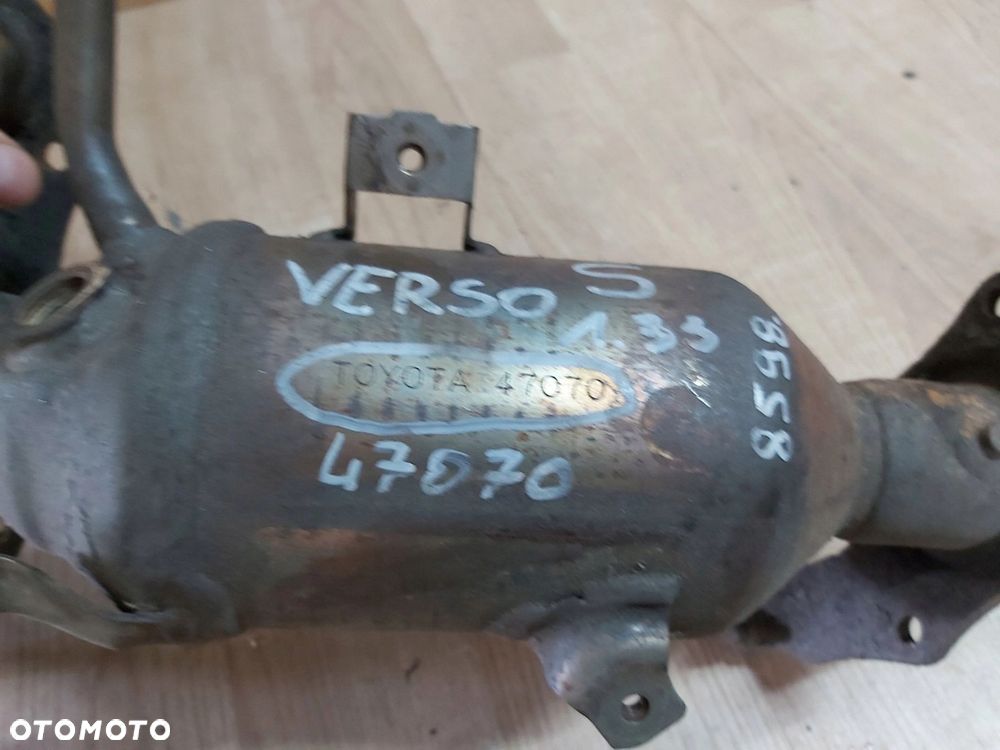 Toyota Yaris III 1,3 1,33 Katalizator kolektor wydechowy Verso - S - 3