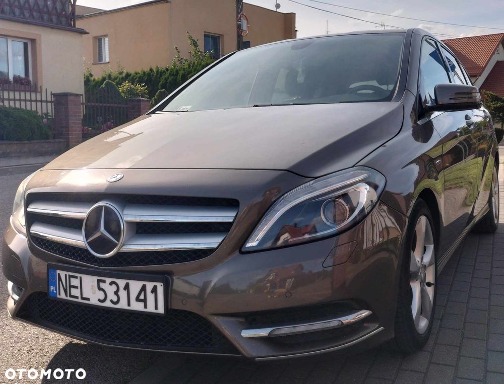 Mercedes-Benz Klasa B 180 CDI (BlueEFFICIENCY) 7G-DCT - 2