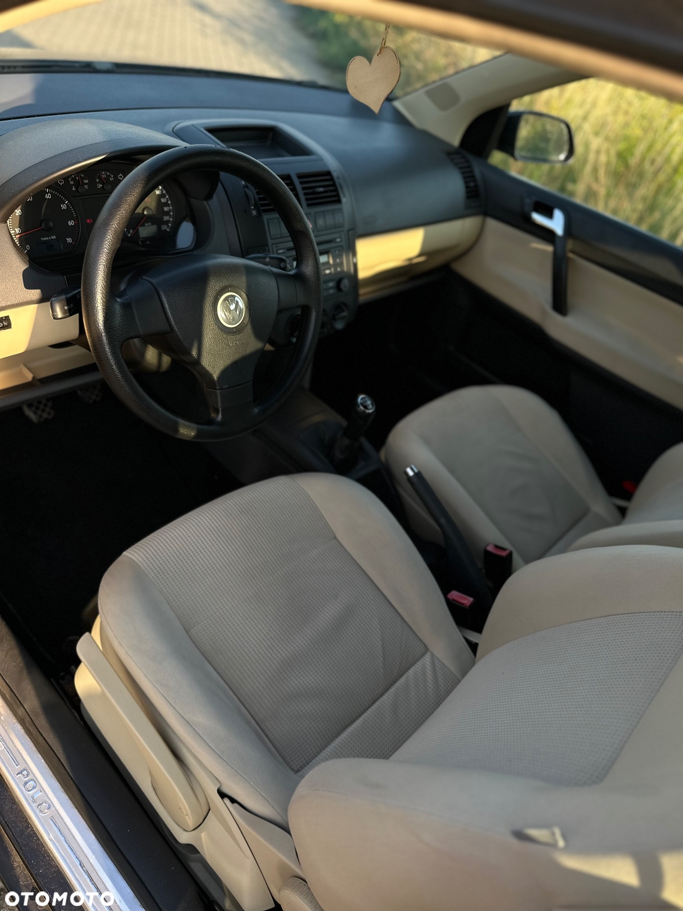 Volkswagen Polo 1.4 16V Comfortline - 4