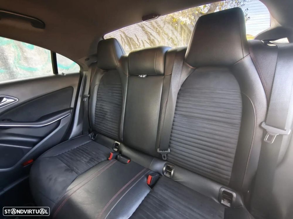 Mercedes-Benz CLA 200 - 8