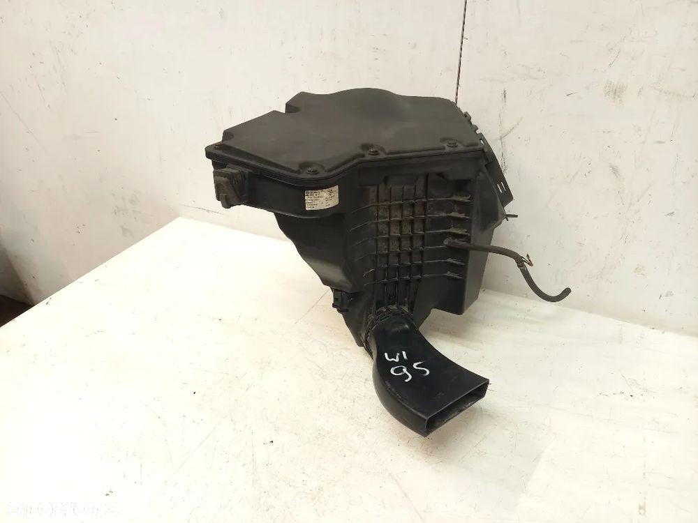 Audi A4 8K0 A5 8T0 TDI filtr powietrza obudowa