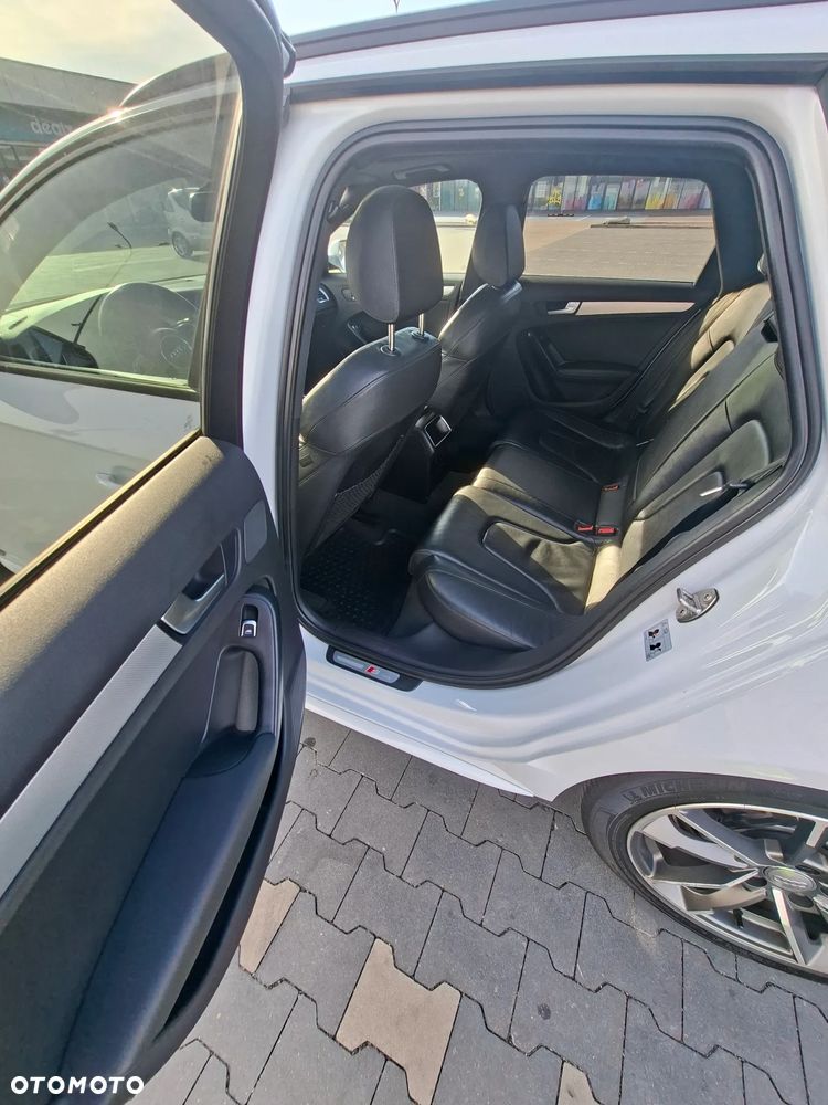 Audi A4 Avant 2.0 TDI - 12