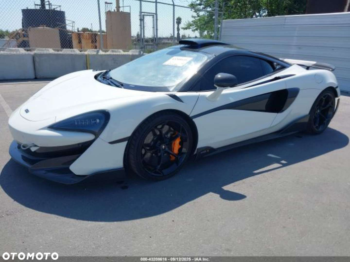 McLaren 600LT Coupe - 2