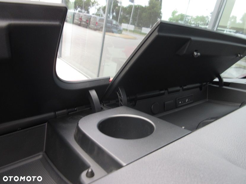 Mercedes-Benz Sprinter - 23