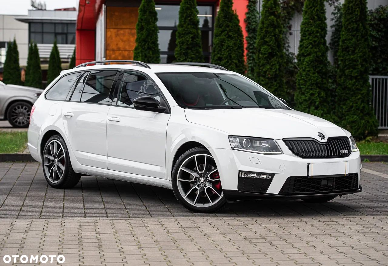 Skoda Octavia Combi 2.0 TDI 4x4 DSG RS - 1