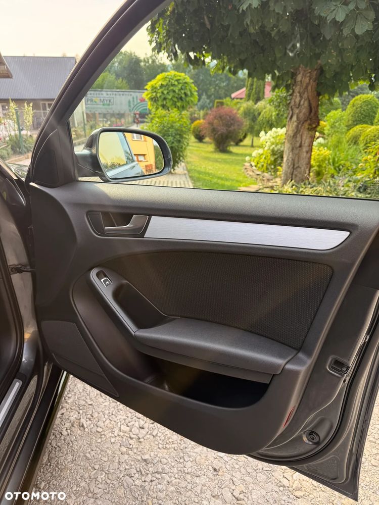 Audi A4 Avant 2.0 TDI clean diesel Quattro - 9